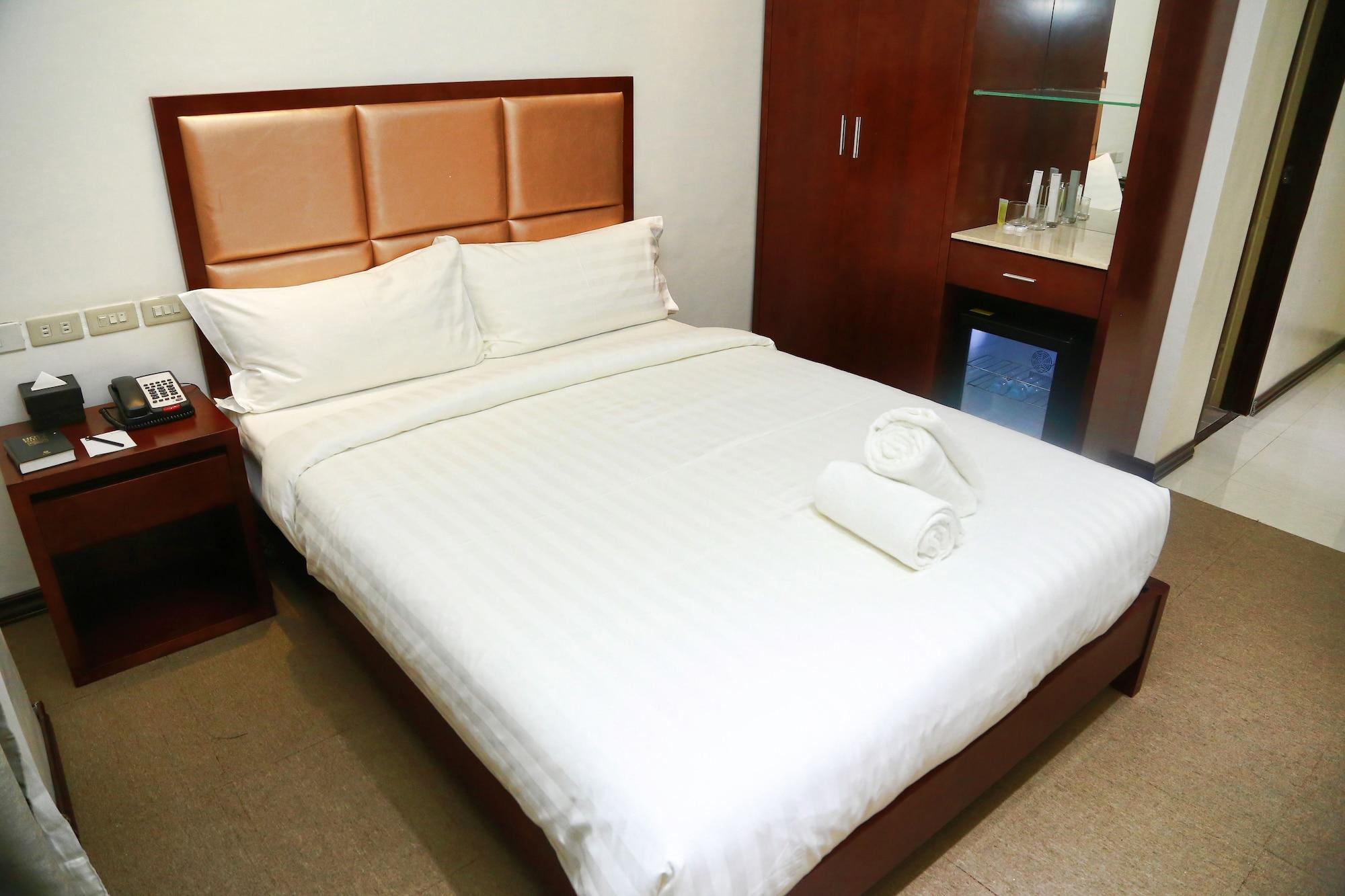 Big Hotel Cebu Екстер'єр фото