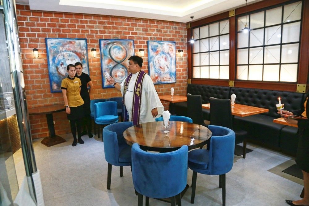 Big Hotel Cebu Екстер'єр фото