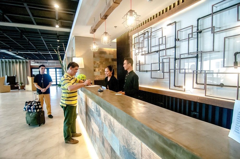 Big Hotel Cebu Екстер'єр фото