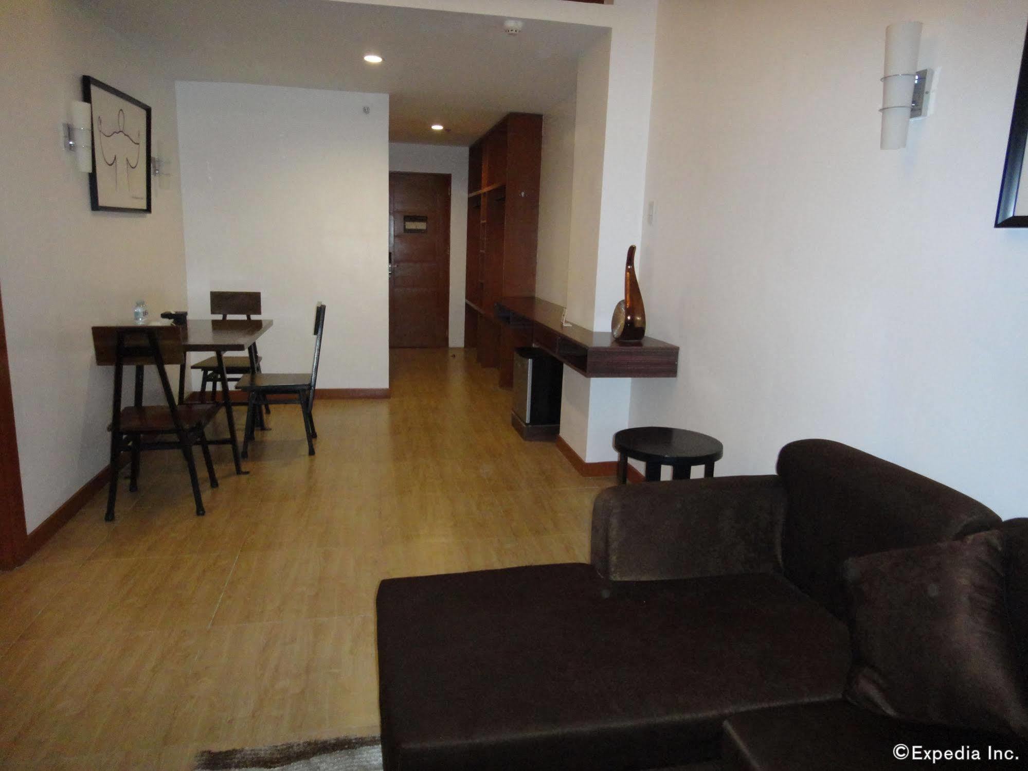 Big Hotel Cebu Екстер'єр фото