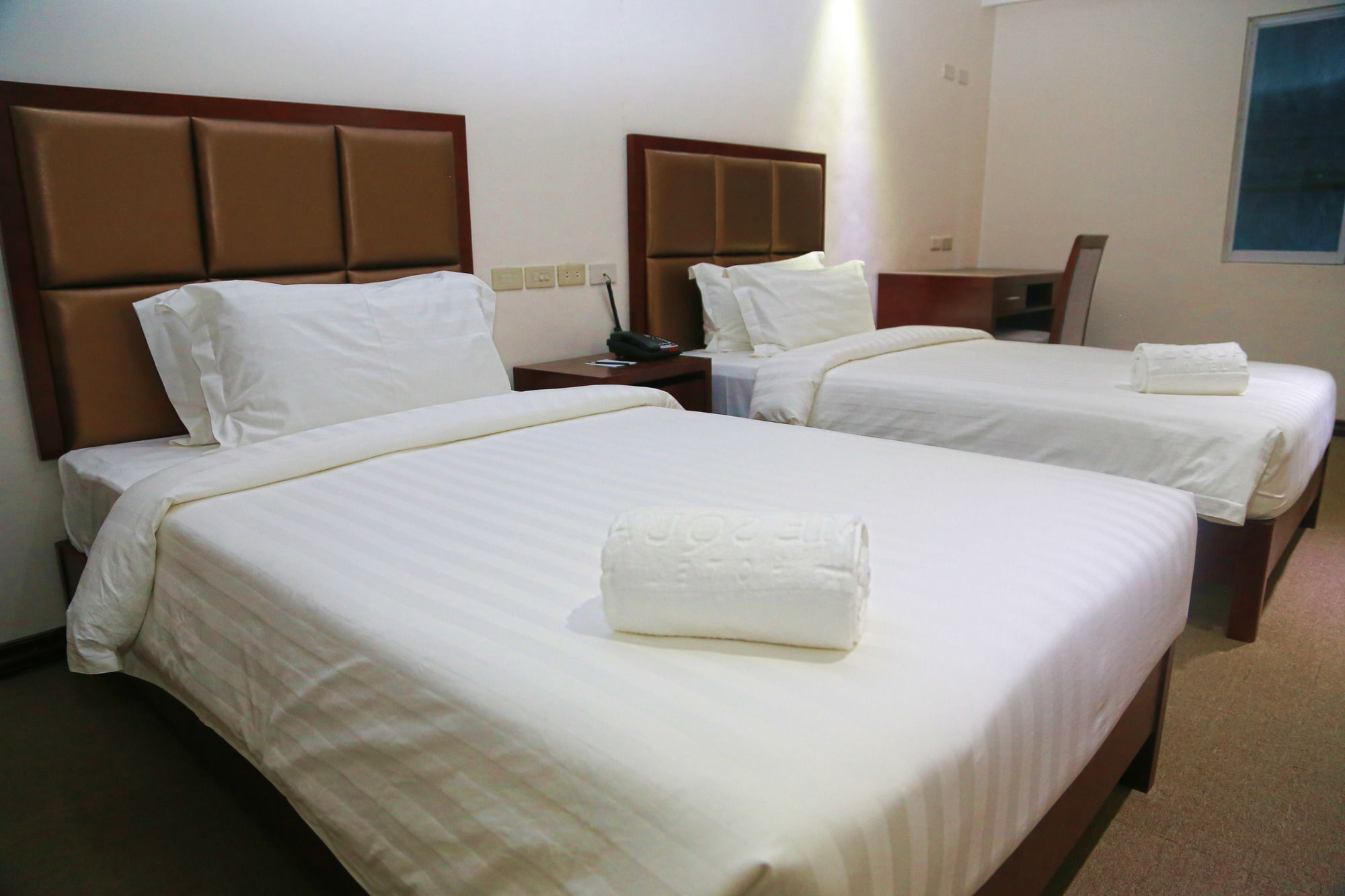 Big Hotel Cebu Екстер'єр фото
